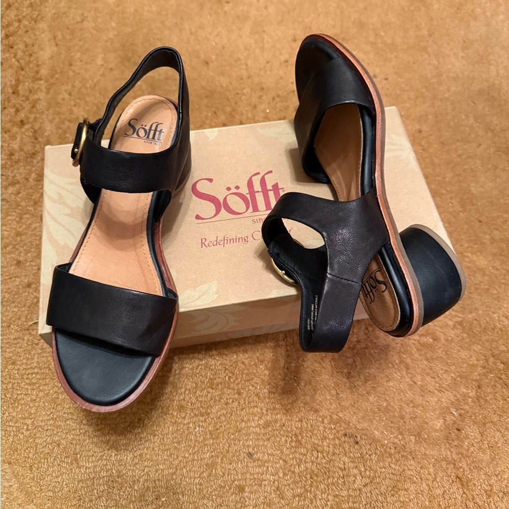 Sofft brand black sandals